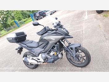 HONDA X-ADV 750