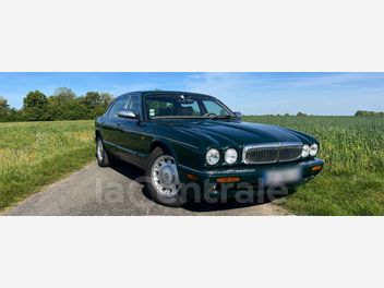 JAGUAR DAIMLER (2) 4.0 V8 BVA