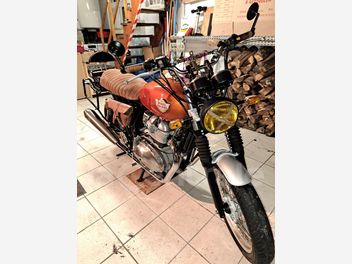ROYAL ENFIELD INTERCEPTOR 650