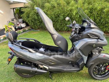 YAMAHA TRICITY 300