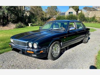 JAGUAR DAIMLER (2) SIX 4.0 CENTURY BVA