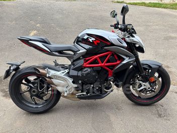MV AGUSTA BRUTALE 800 RR
