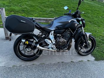 YAMAHA MT-03 660