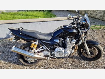 YAMAHA XJR 1300