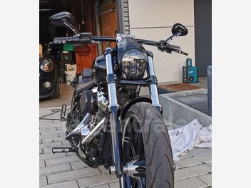 HARLEY DAVIDSON SOFTAIL FXDR 1868
