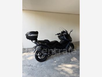 KYMCO AK 550
