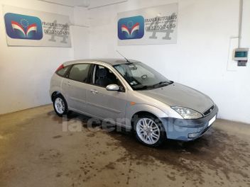 FORD FOCUS 1.6 GHIA 4P