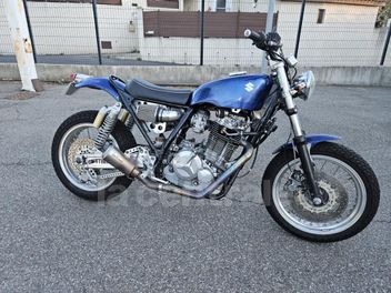 SUZUKI DR 750