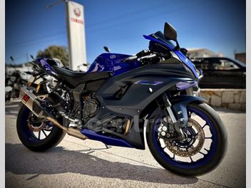 YAMAHA YZF R7 700
