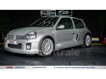 RENAULT CLIO 2 V6 RS II (2) V6 24S 255 RS 3P