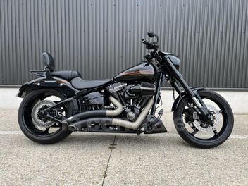 HARLEY DAVIDSON SOFTAIL BREAKOUT 1800