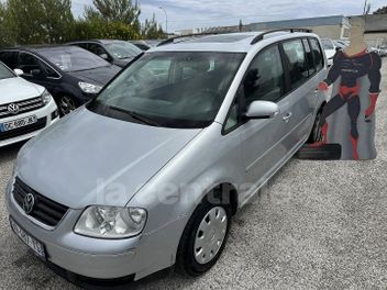 VOLKSWAGEN TOURAN 1.6 FSI