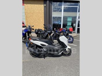 YAMAHA NMAX 125