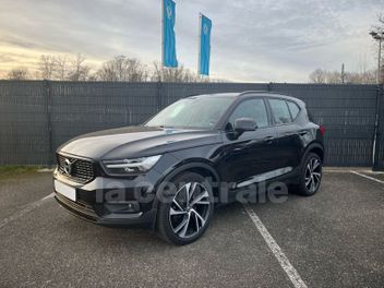 VOLVO XC40 D4 AWD ADBLUE 190 R-DESIGN GEARTRONIC 8