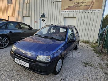 RENAULT CLIO (2) 1.4 RT BVA 5P