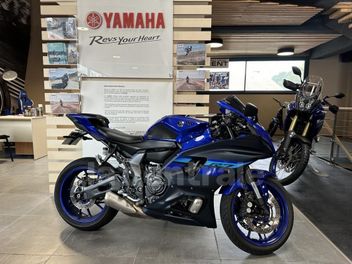 YAMAHA YZF R7 700