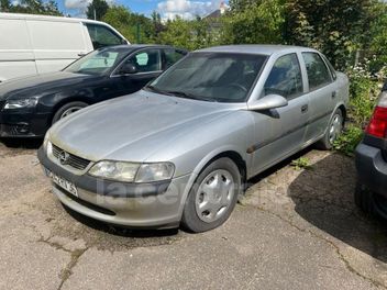 OPEL VECTRA 2 II 1.6 16S 4P