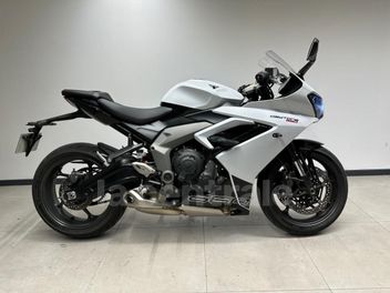 TRIUMPH DAYTONA 660