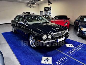 JAGUAR XJ8 (2) 4.2 V8 304 SOVEREIGN BVA