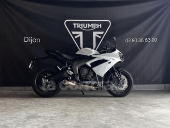 TRIUMPH DAYTONA 660