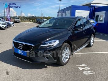 VOLVO V40 (2E GENERATION) CROSS COUNTRY II (2) CROSS COUNTRY T3 152 LUXE