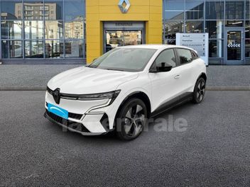 RENAULT MEGANE 5 V E-TECH 130 AUTONOMIE URBAINE AC7 EQUILIBRE 40 KWH