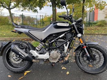 HUSQVARNA SVARTPILEN 125 ABS