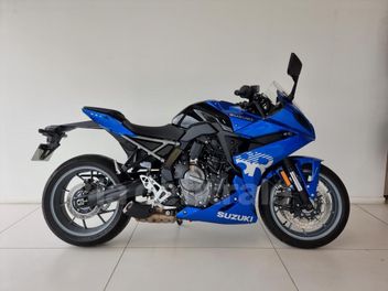 SUZUKI GSX-8S 800