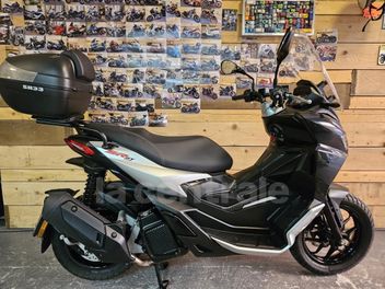 APRILIA SR GT 125