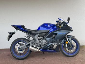 YAMAHA YZF R7 700