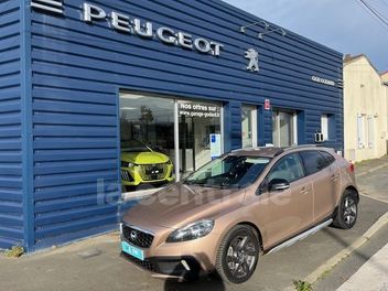 VOLVO V40 (2E GENERATION) CROSS COUNTRY II CROSS COUNTRY D3 150 MOMENTUM