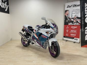 YAMAHA FZR 600