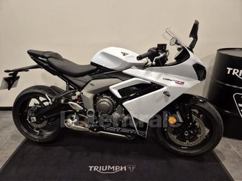 TRIUMPH DAYTONA 660