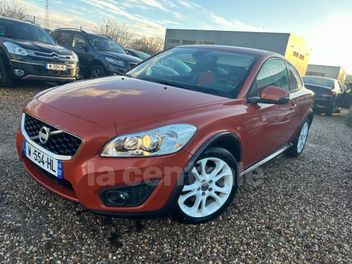 VOLVO C30 (2) D3 150 MOMENTUM GEARTRONIC