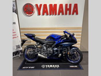 YAMAHA YZF R7 700