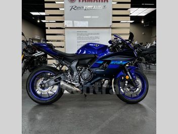 YAMAHA YZF R7 700