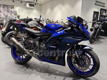 YAMAHA YZF R7 700