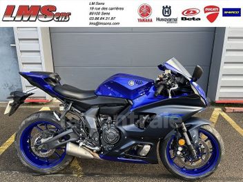 YAMAHA YZF R7 700