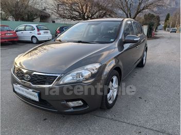 KIA CEE D SW SW 1.6 CVVT 126 ACTIVE BVA