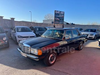 MERCEDES 200 D 4V