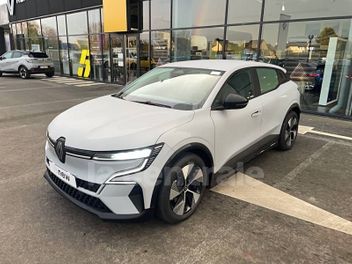 RENAULT MEGANE 5 V E-TECH EV60 220 SUPER CHARGE EQUILIBRE 60 KWH