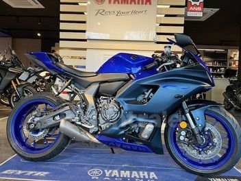 YAMAHA YZF R7 700