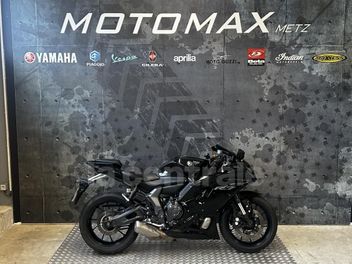 YAMAHA YZF R7 700