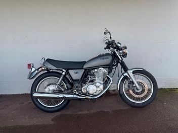 YAMAHA SR 400