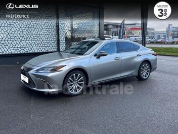 LEXUS ES 300H LUXE