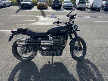 TRIUMPH STREET SCRAMBLER 900