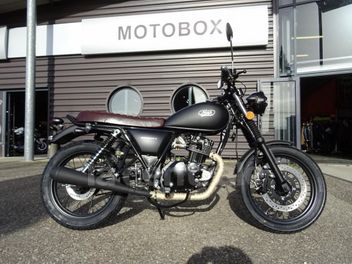 MASH ADVENTURE 125
