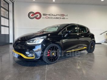 RENAULT CLIO 4 RS IV (2) 1.6 TURBO 220 RS 18 EDC