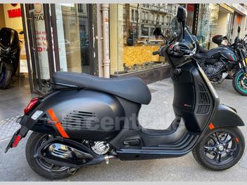 VESPA GTS SUPER 300