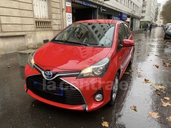 TOYOTA YARIS 3 III (2) HYBRID 100H GRAPHIC 5P